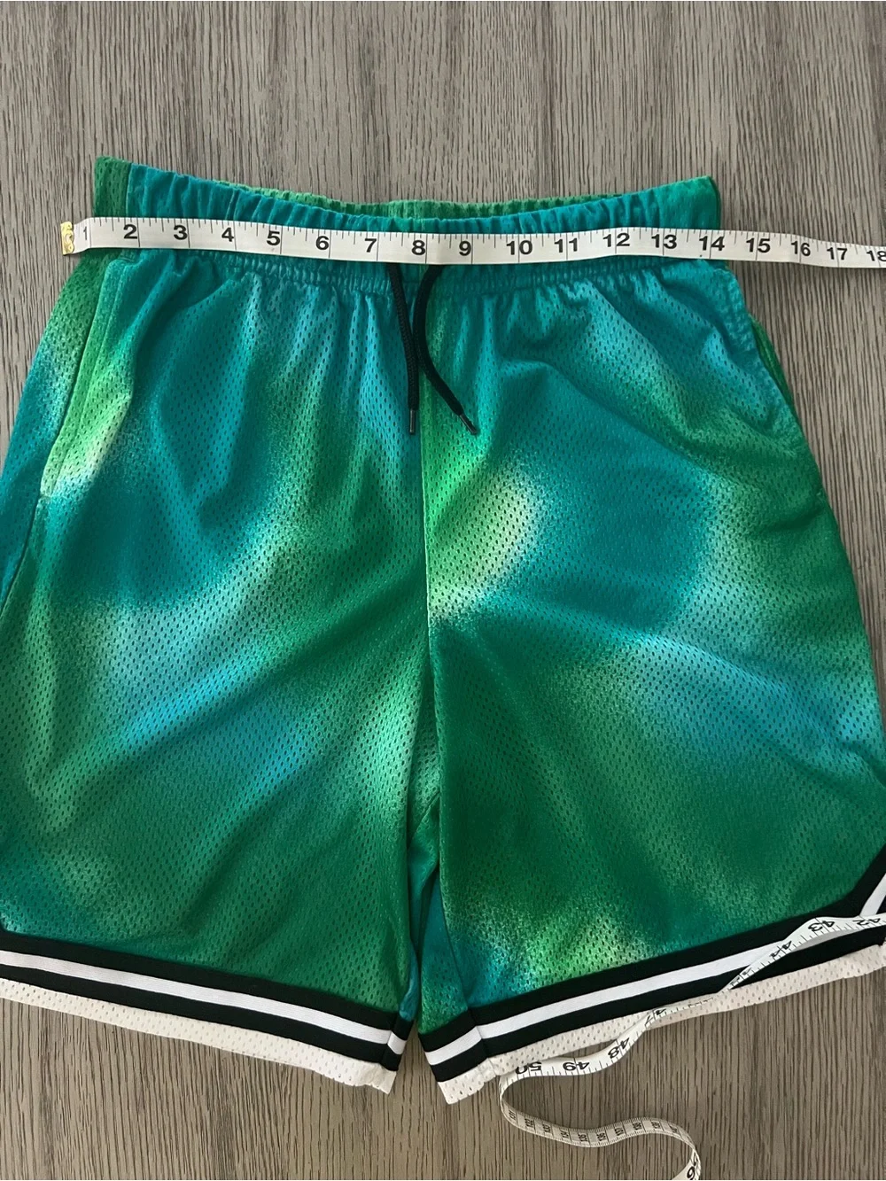 Old Navy boys Bright Green Mesh Athletic Shorts